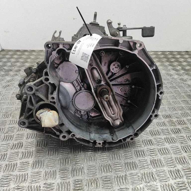 Mechaninė 6 pavarų dėžė
