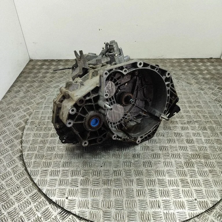 Mechaninė 6 pavarų dėžė