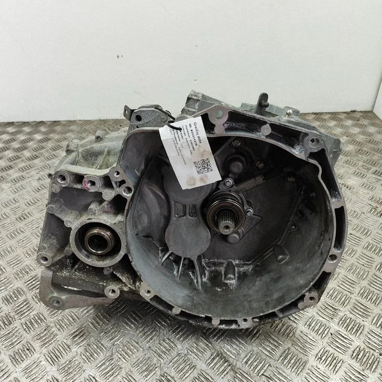 Mechaninė 6 pavarų dėžė