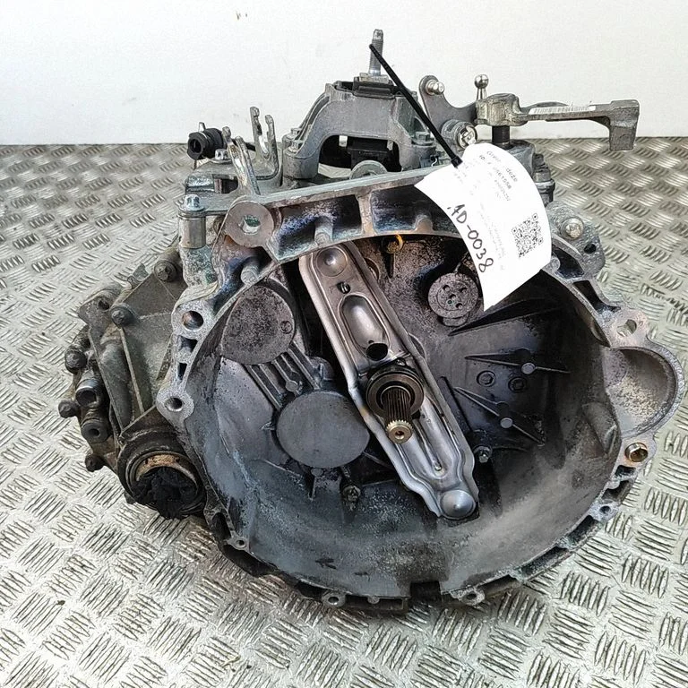 Mechaninė 6 pavarų dėžė