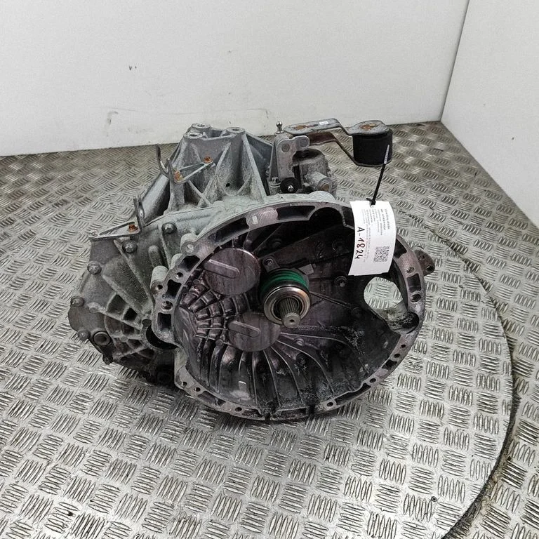 Mechaninė 6 pavarų dėžė