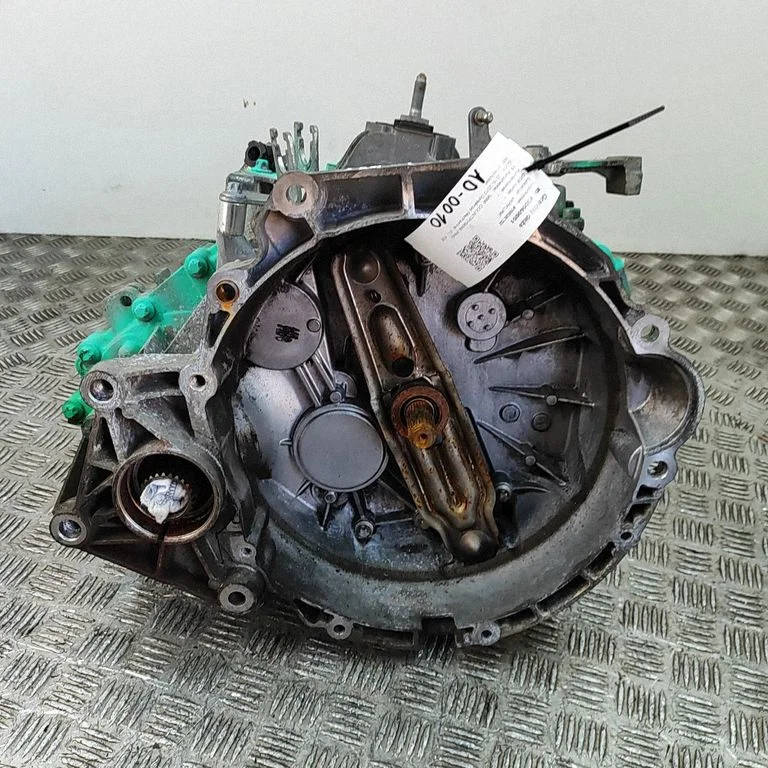 Mechaninė 6 pavarų dėžė