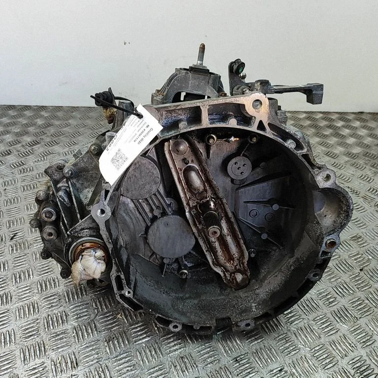 Mechaninė 6 pavarų dėžė