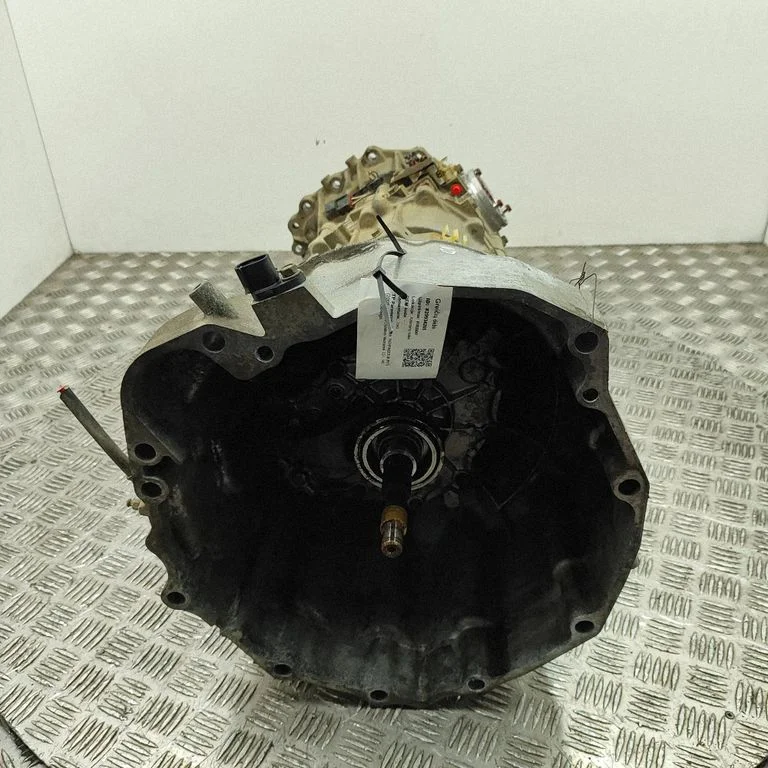 Mechaninė 6 pavarų dėžė