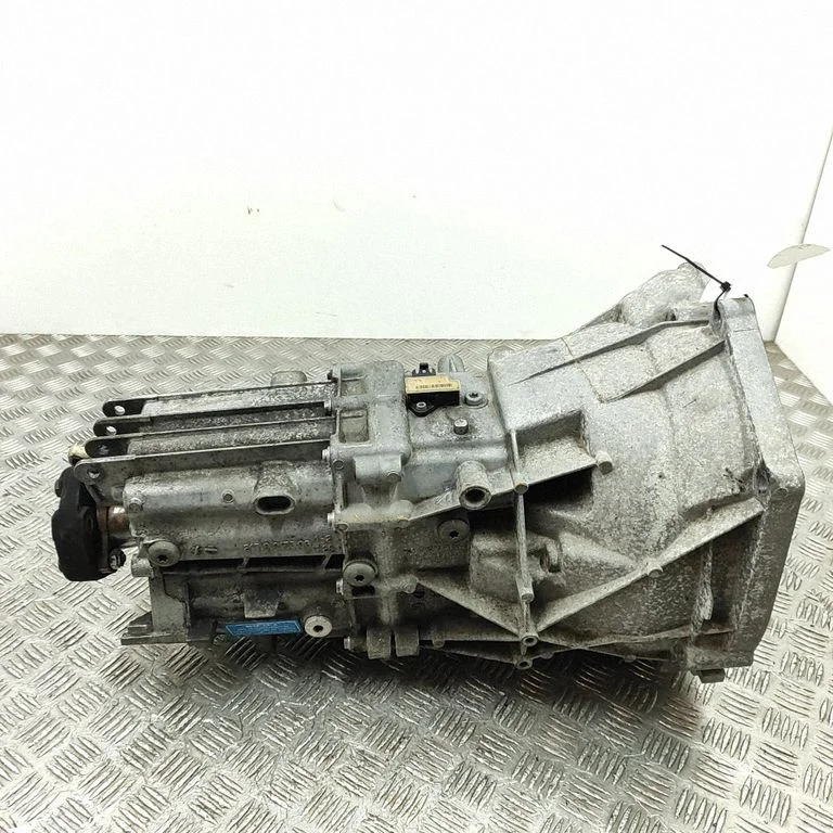 Mechaninė 6 pavarų dėžė