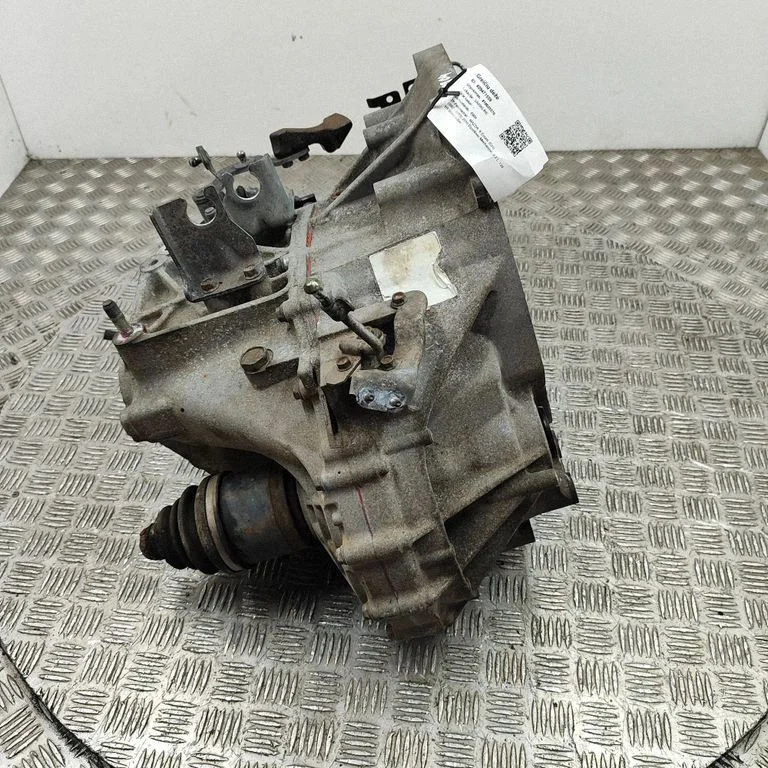 Mechaninė 6 pavarų dėžė