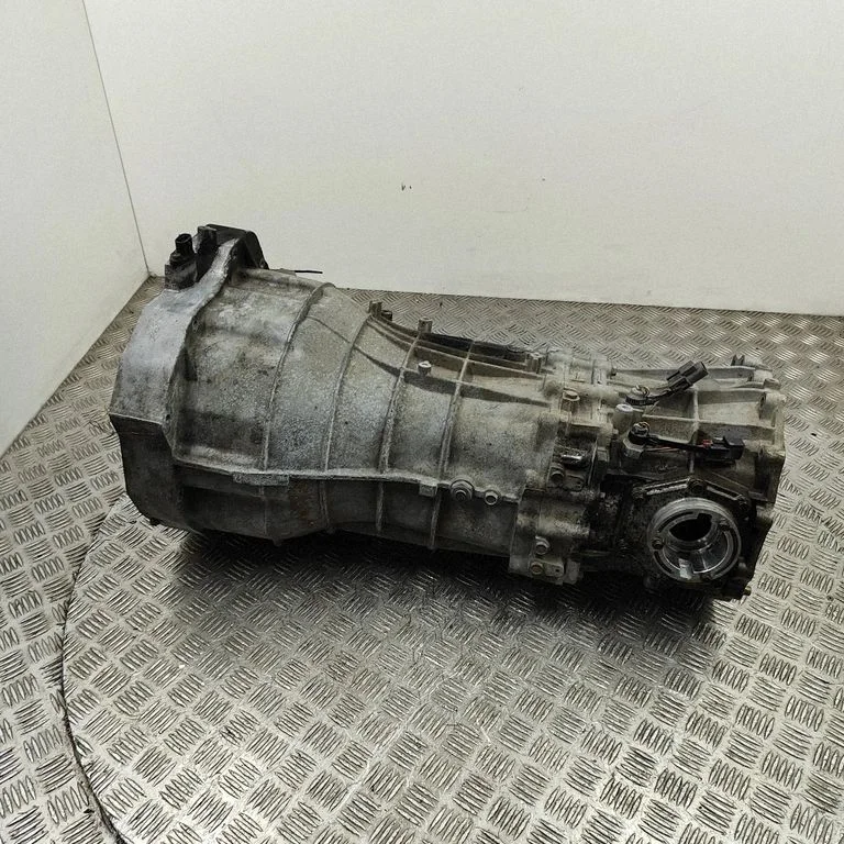 Mechaninė 6 pavarų dėžė