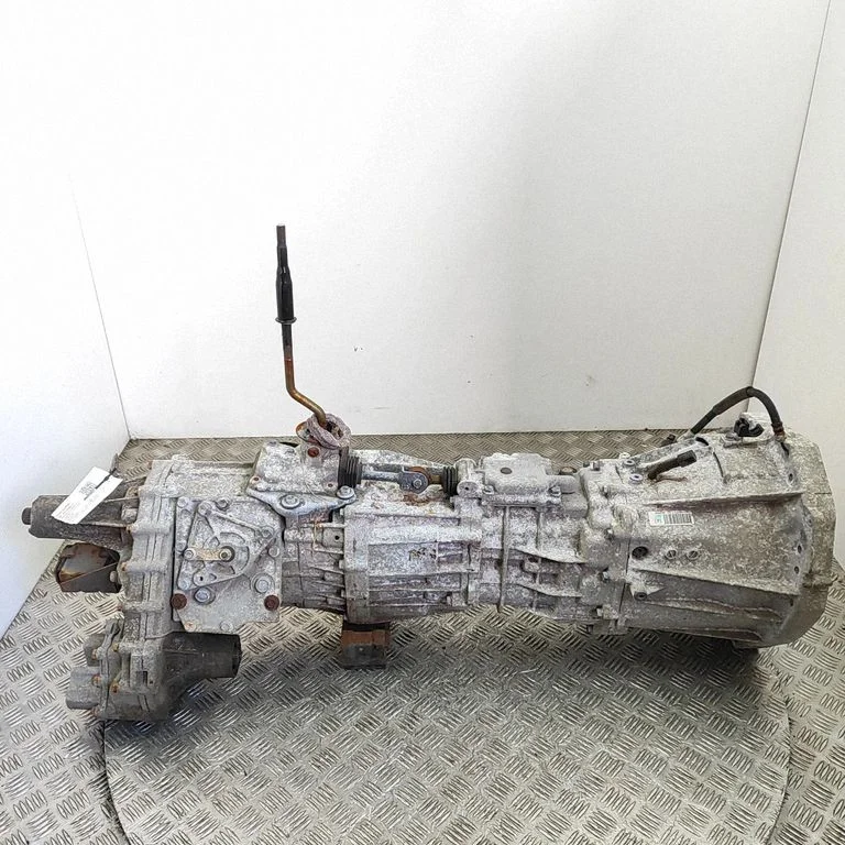 Mechaninė 6 pavarų dėžė