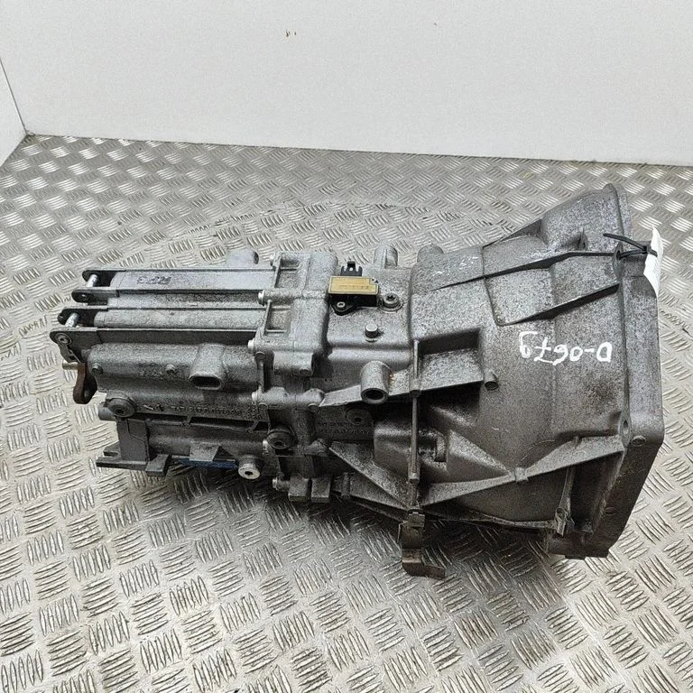 Mechaninė 6 pavarų dėžė