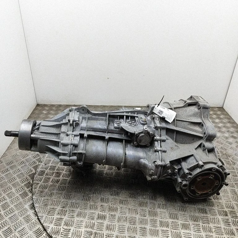 Mechaninė 6 pavarų dėžė