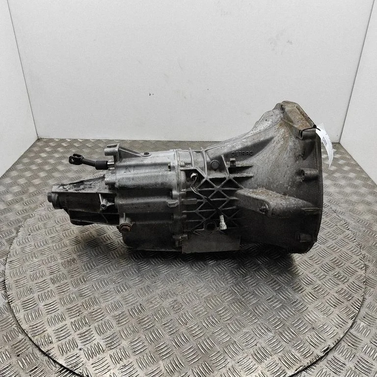 Mechaninė 6 pavarų dėžė