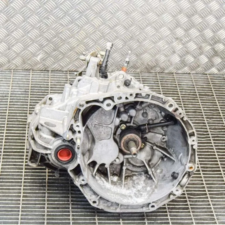 Mechaninė 6 pavarų dėžė
