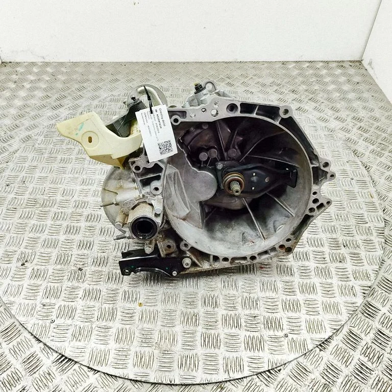 Mechaninė 6 pavarų dėžė