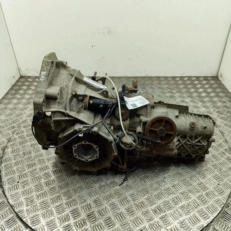 Mechaninė 6 pavarų dėžė