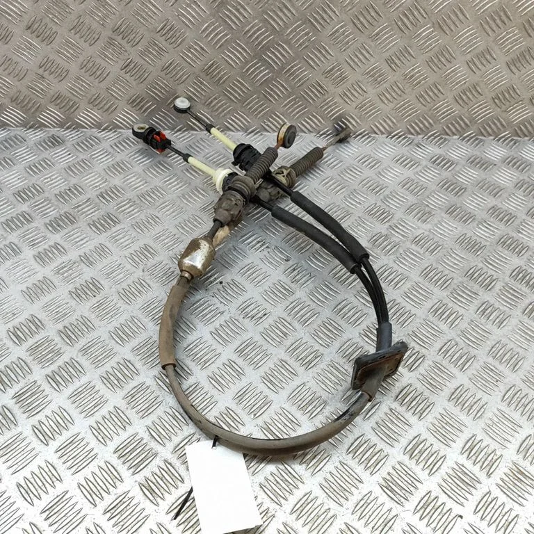 Pavarų perjungimo trosas