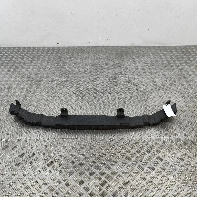 Putoplastas priekinio bamperio