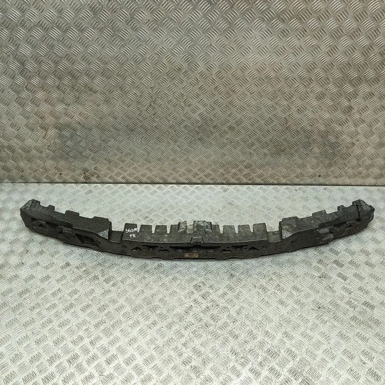 Putoplastas priekinio bamperio
