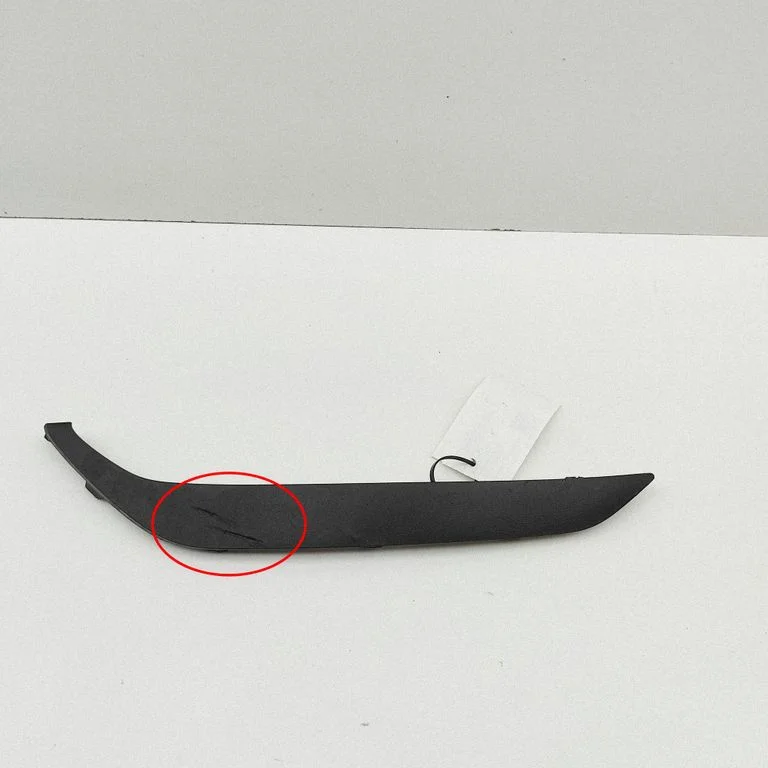 Apdailinė priekinio bamperio juosta