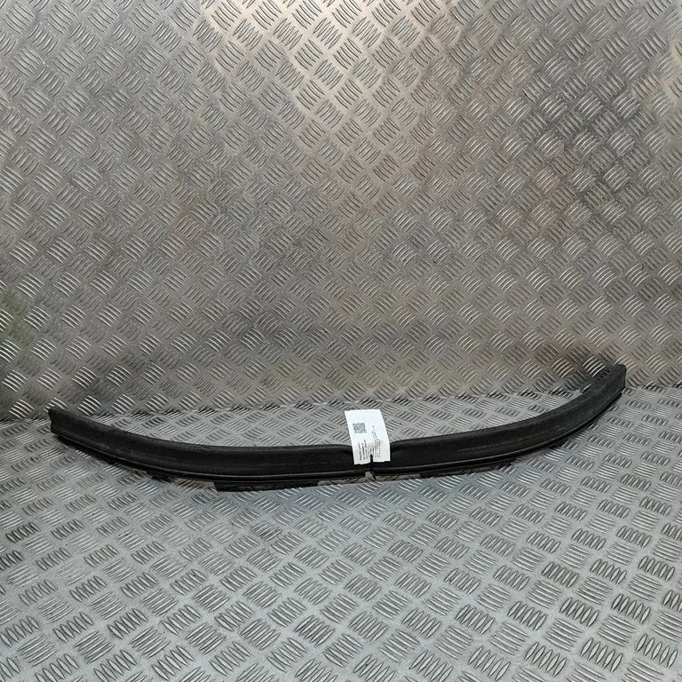 Guma variklio skyriaus