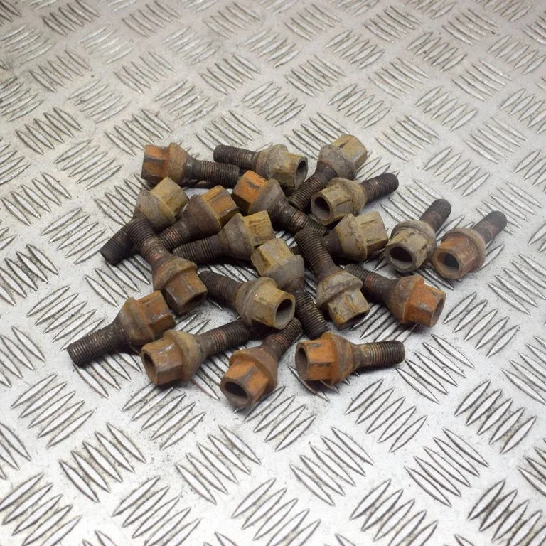 Varžtai/ veržlės