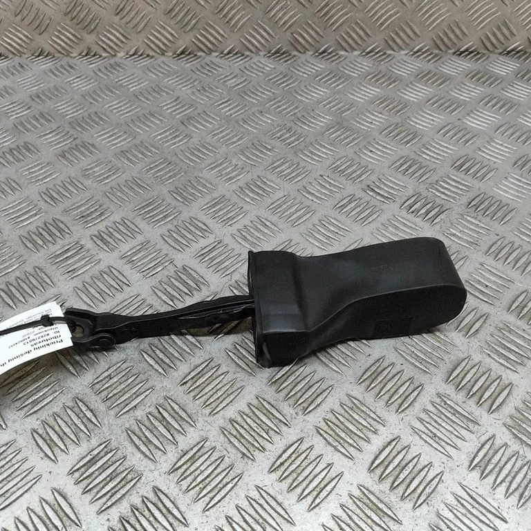Priekinių durų atvėrimo ribotuvas