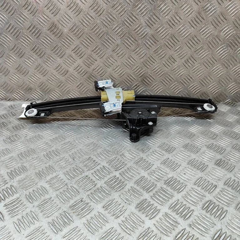 El. lango pakėlimo mechanizmas be varikliuko