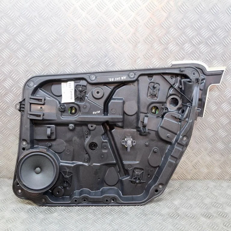 Priekinio el. Lango pakėlimo mechanizmo komplektas