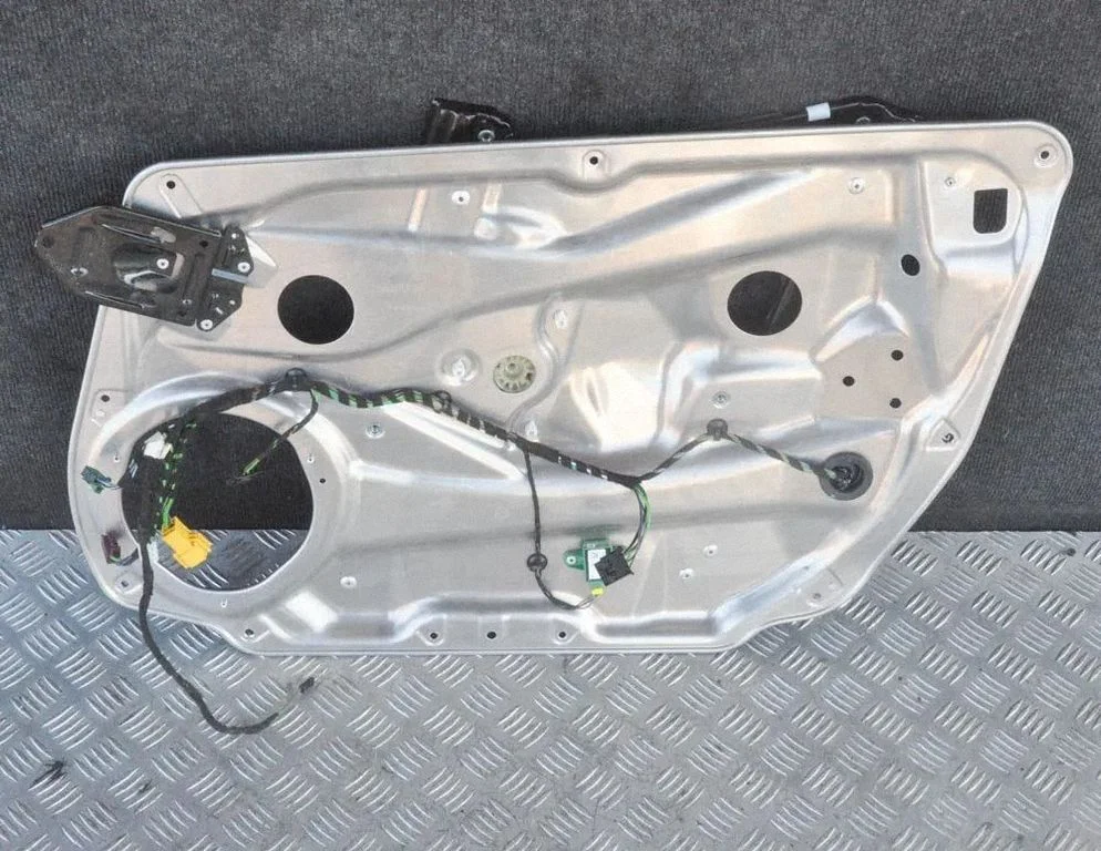 Priekinio el. Lango pakėlimo mechanizmo komplektas