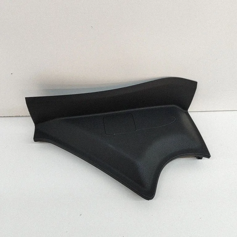 Panelės apdailos skydas (šoninis)