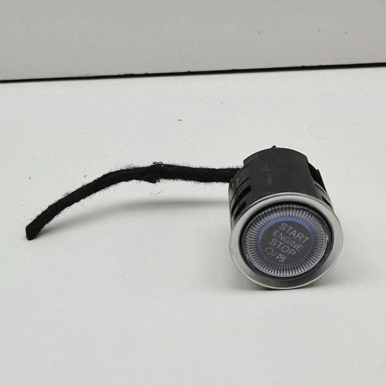 Automobilio užvedimo jungtukas