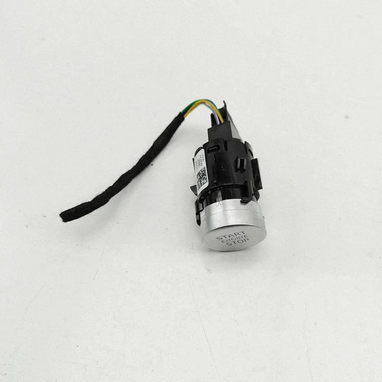 Automobilio užvedimo jungtukas