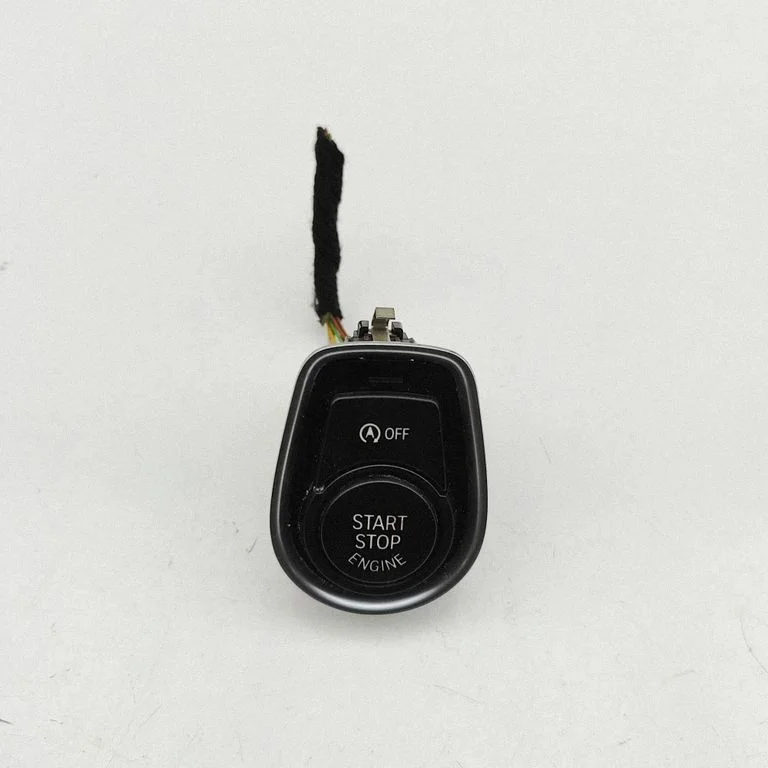 Automobilio užvedimo jungtukas
