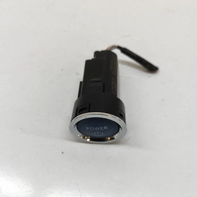 Automobilio užvedimo jungtukas