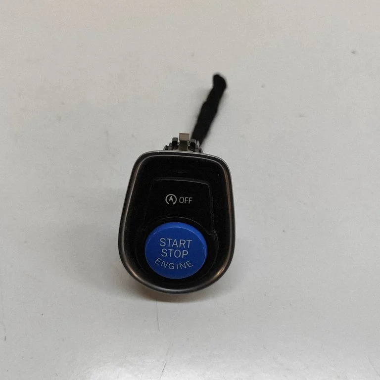 Automobilio užvedimo jungtukas