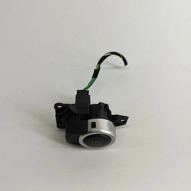 Automobilio užvedimo jungtukas