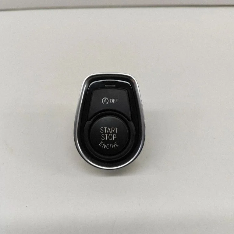 Automobilio užvedimo jungtukas