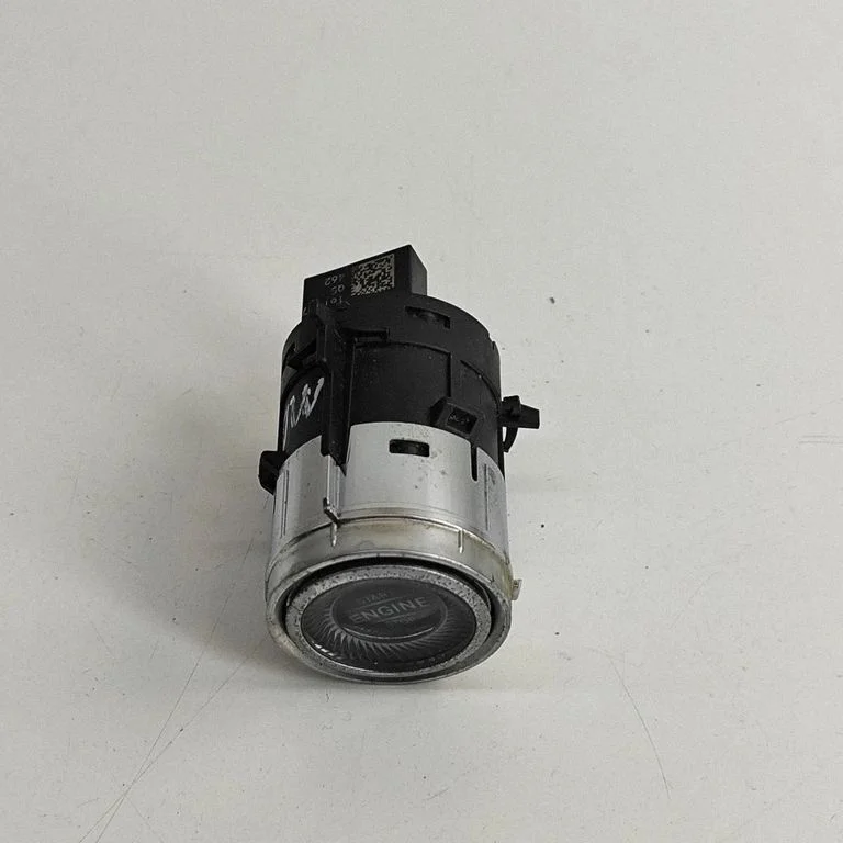 Automobilio užvedimo jungtukas