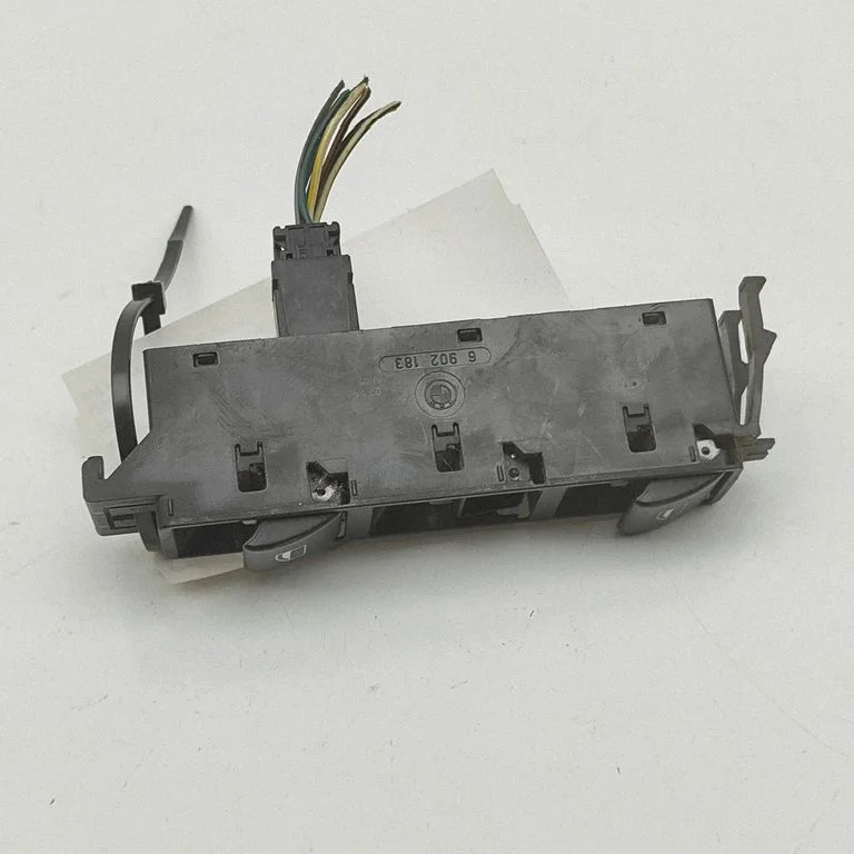 Elektrinių langų jungtukas