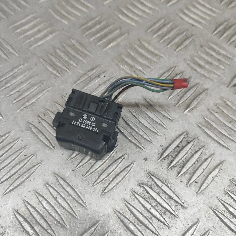 Elektrinių langų jungtukas