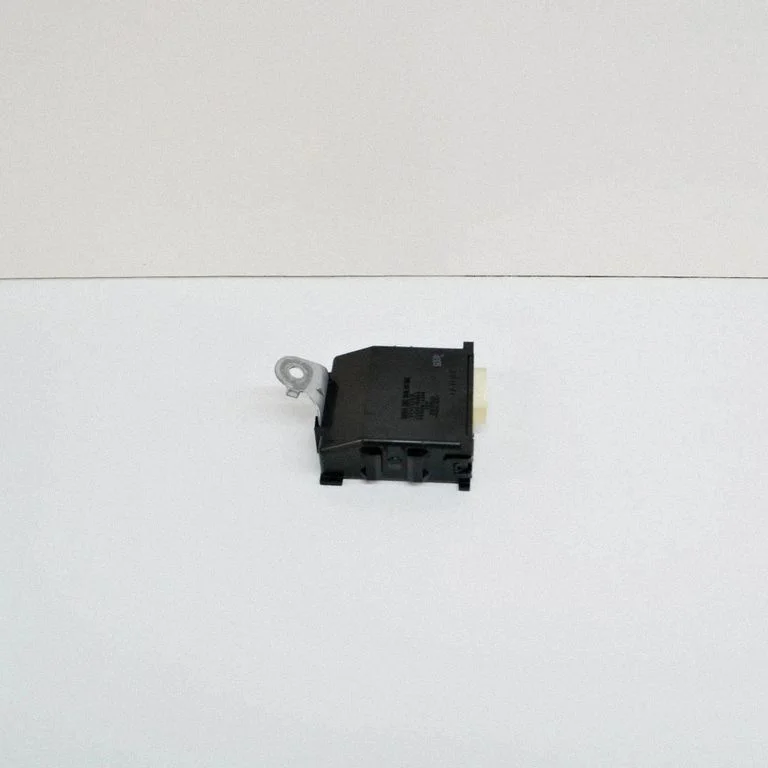 Centrinio užrakto valdymo blokas