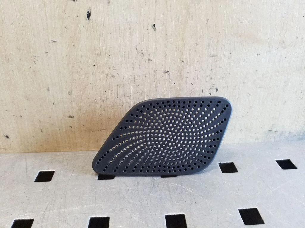 Priekinė garsiakalbio apdaila