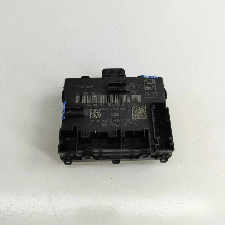 Durų elektronikos valdymo blokas