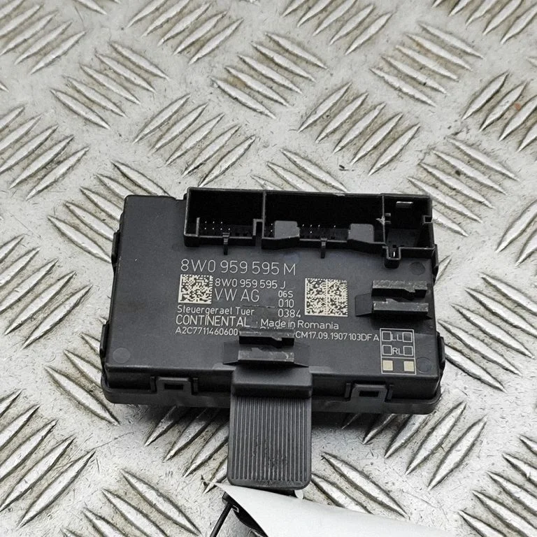 Durų elektronikos valdymo blokas