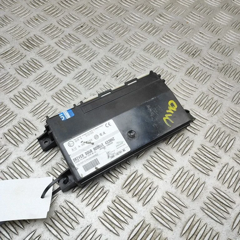 Durų elektronikos valdymo blokas