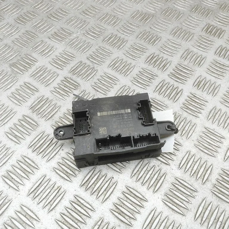 Durų elektronikos valdymo blokas