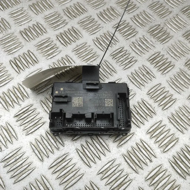 Durų elektronikos valdymo blokas