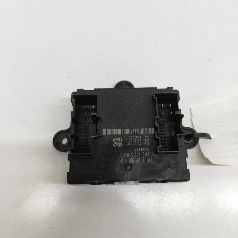 Durų elektronikos valdymo blokas