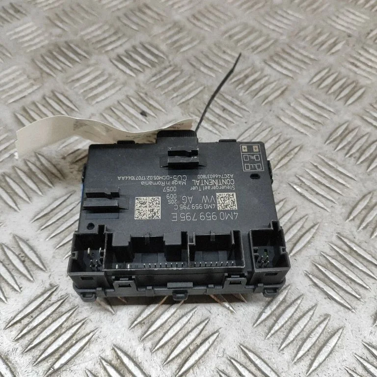 Durų elektronikos valdymo blokas