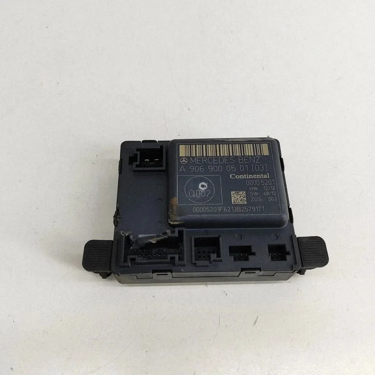 Durų elektronikos valdymo blokas