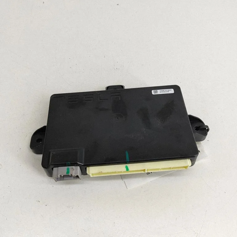 Durų elektronikos valdymo blokas